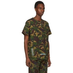 Off-White c/o Virgil Abloh Men's Green Camouflage Arrows T-shirt